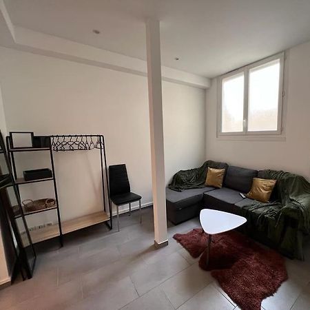 Appartement Idealement Situe Montereau-Fault-Yonne Exterior foto